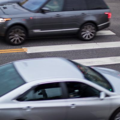 Kansas City, MO – Minor Injury Crash Involving Three Vehicles on I-35 at Antioch Rd