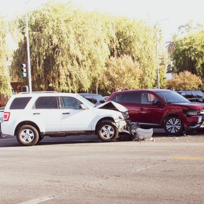 Clay Co., MO – Rear-End Crash on I-35 S at MM 21.8 Leaves 1 Injured